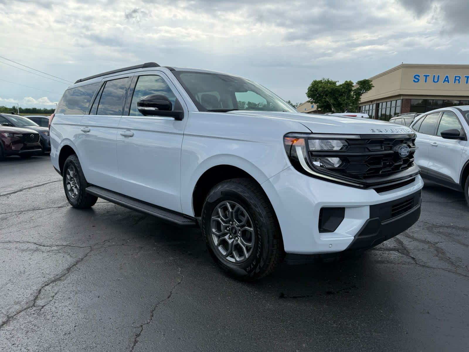 2026 Ford Expedition Active MAX 4x4's photo