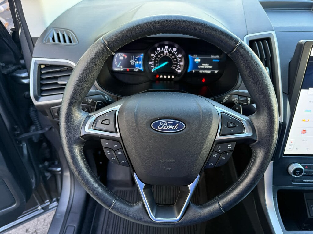 Used 2023 Ford Edge SEL