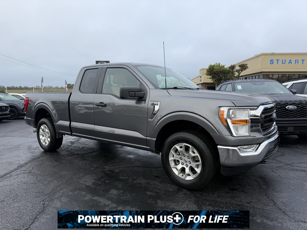 2022 Ford F-150 XLT's photo