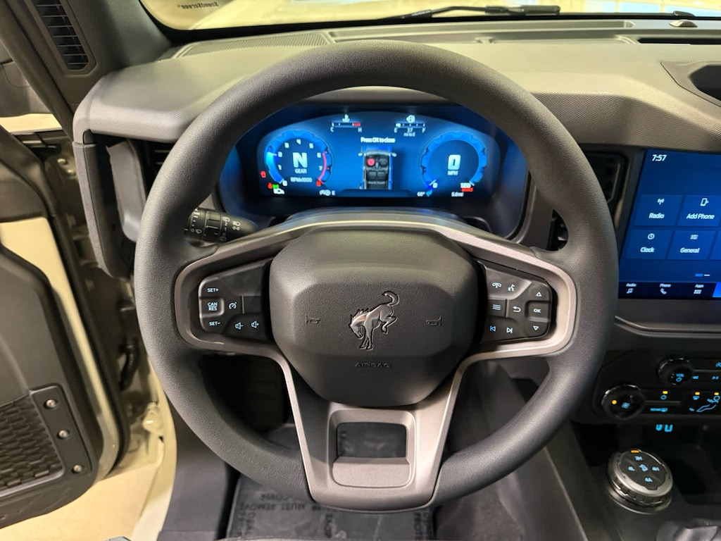 New 2025 Ford Bronco Base SUV