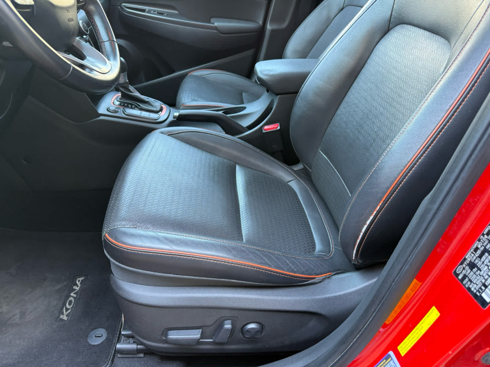Used 2020 Hyundai Kona Ultimate with VIN KM8K5CA53LU563865 for sale in Danville, KY