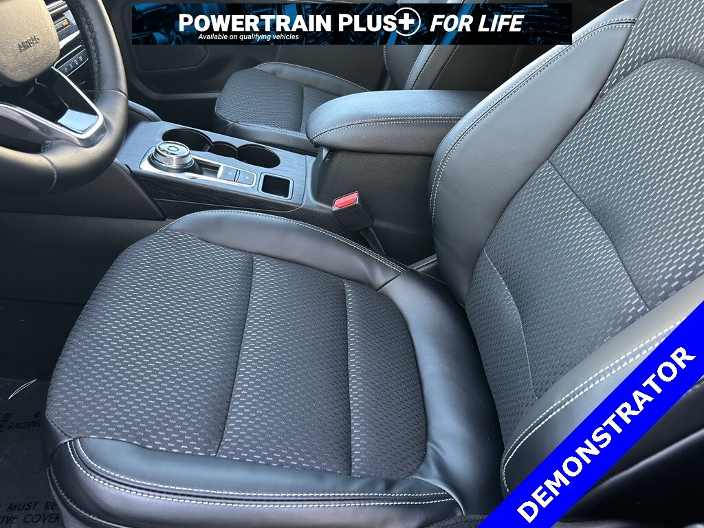 2025 Ford Escape photo 4