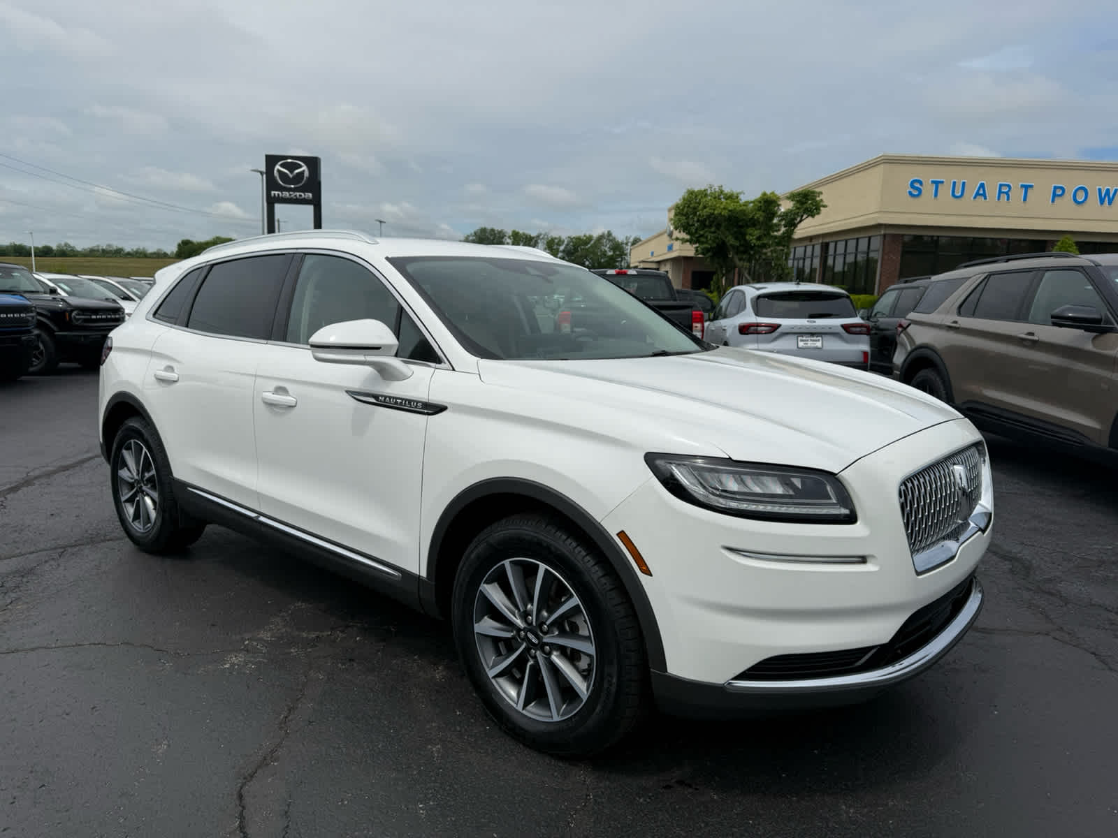 2022 Lincoln Nautilus FWD's photo