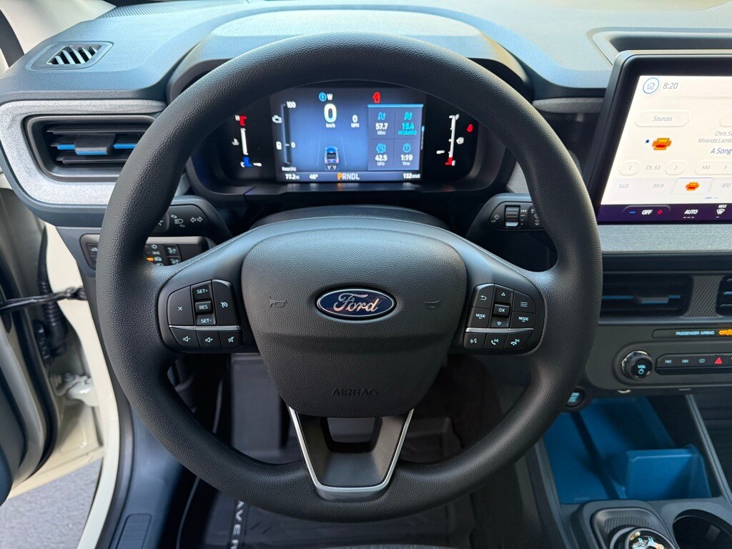 2025 Ford Maverick XLT photo 2