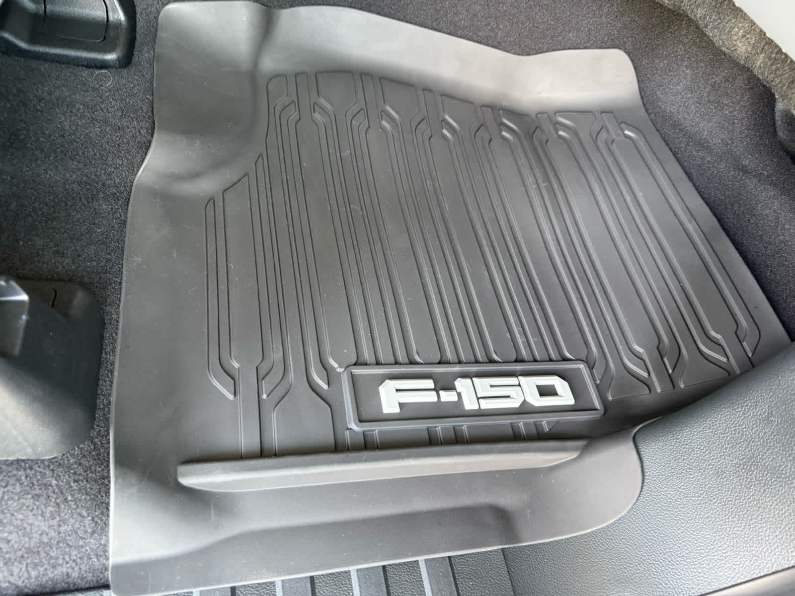 2026 Ford F-150 XLT - Photo 8