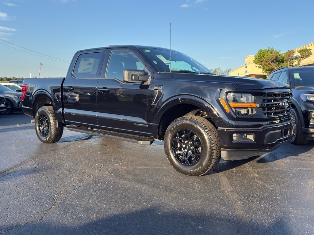 2025 Ford F-150 XLT's photo