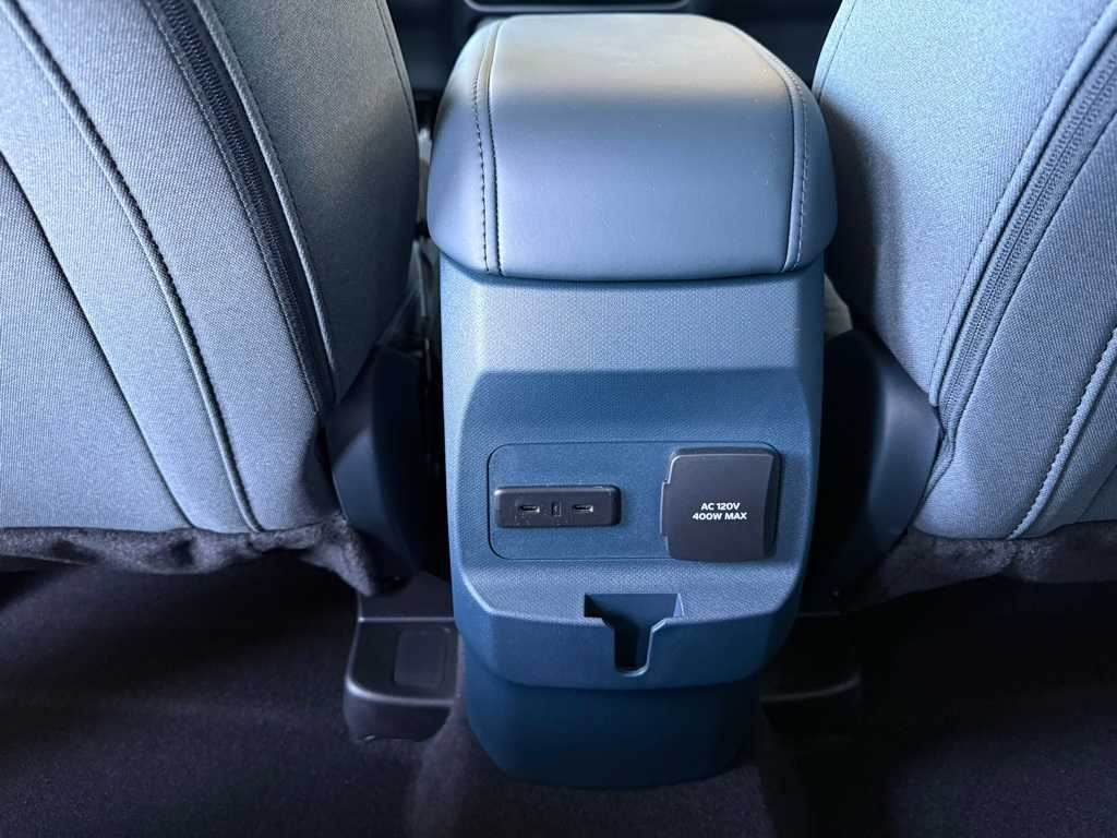 2025 Ford Maverick XLT - Photo 11