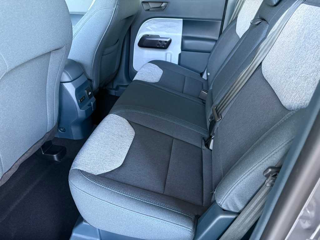 2025 Ford Maverick XLT - Photo 6