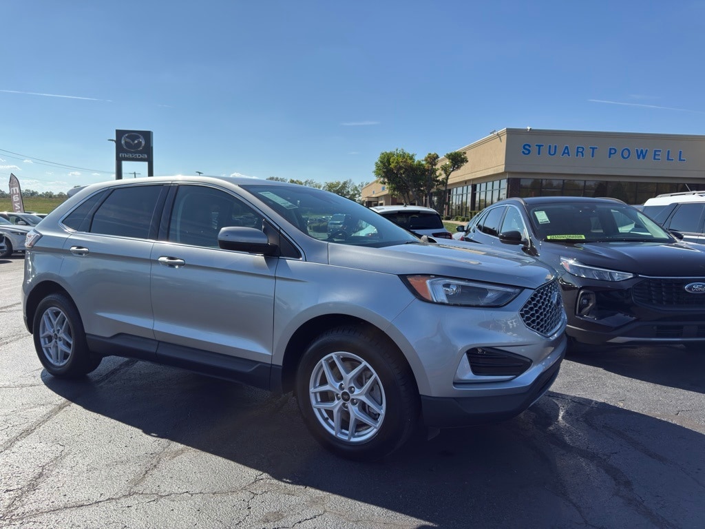 2023 Ford Edge