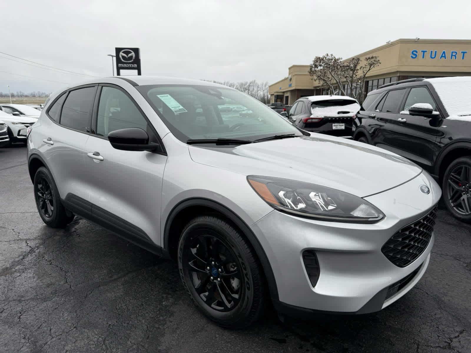 2020 Ford Escape SE's photo