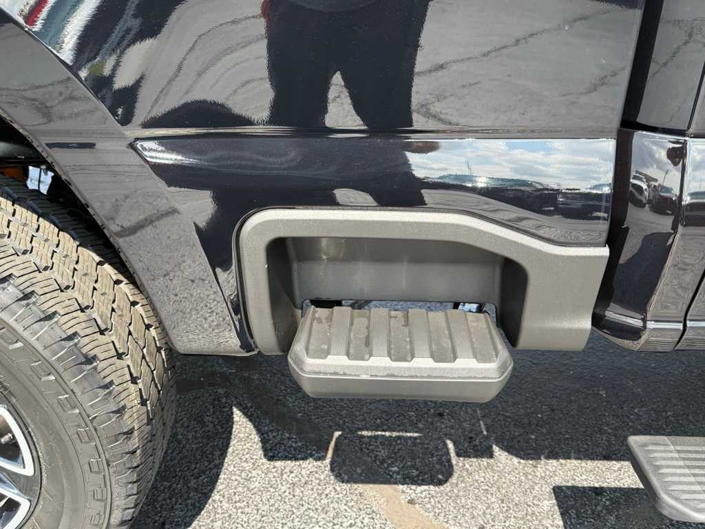 2026 Ford F-350 Super Duty Platinum - Photo 34