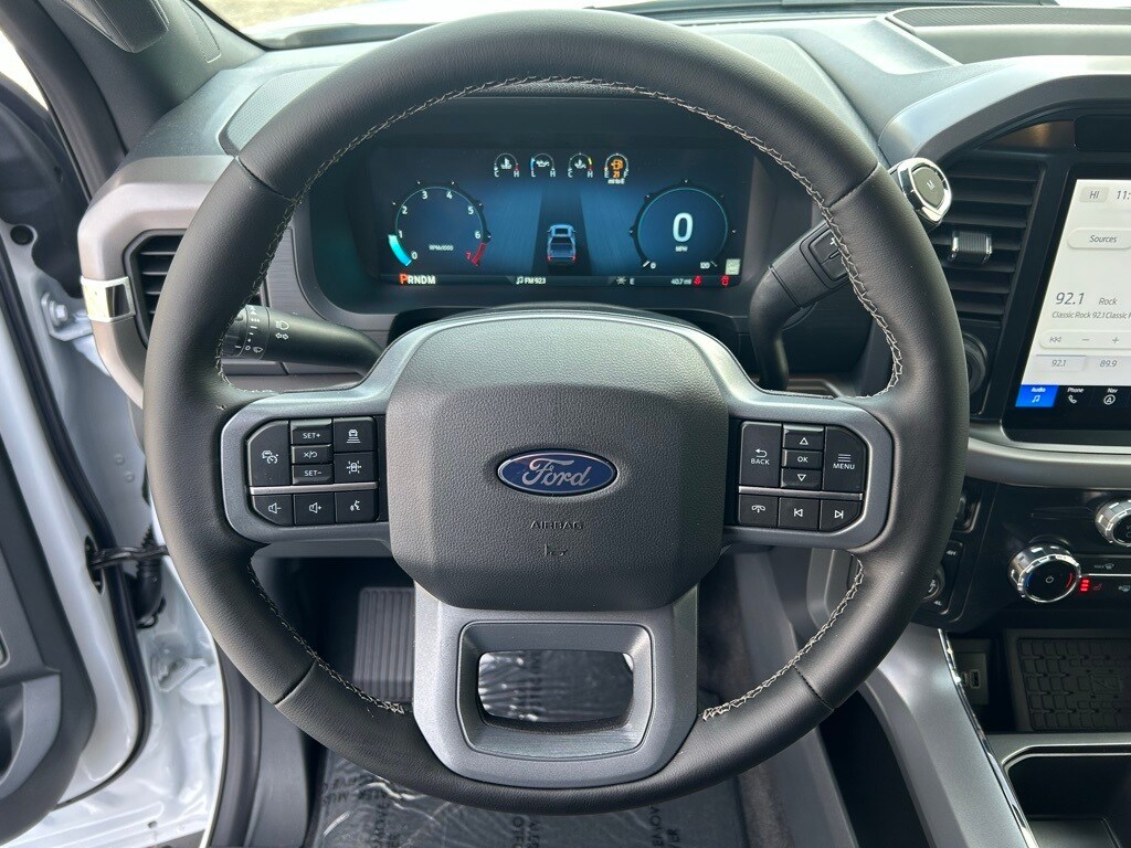 2025 Ford F-150 XLT photo 2