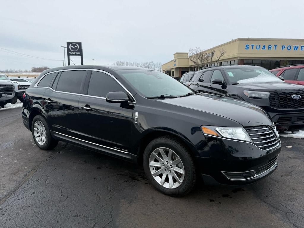 Used 2018 Lincoln MKT 3.7L AWD w/Livery Pkg