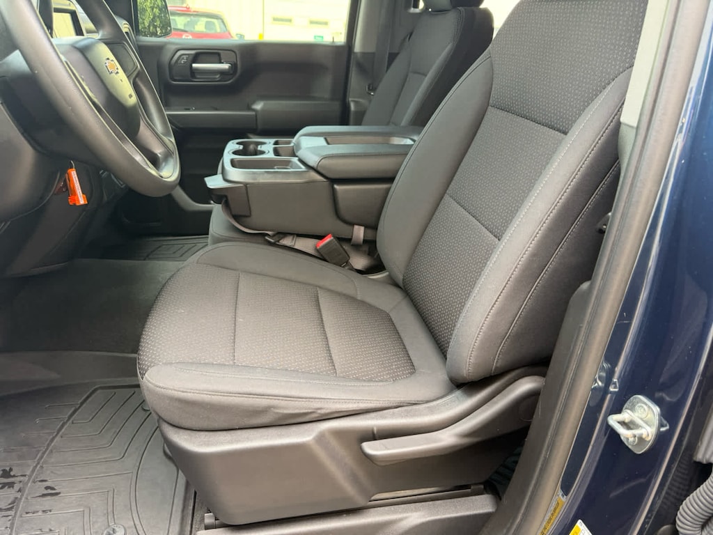 Used 2021 Chevrolet Silverado 1500 Custom 4WD Crew Cab 147
