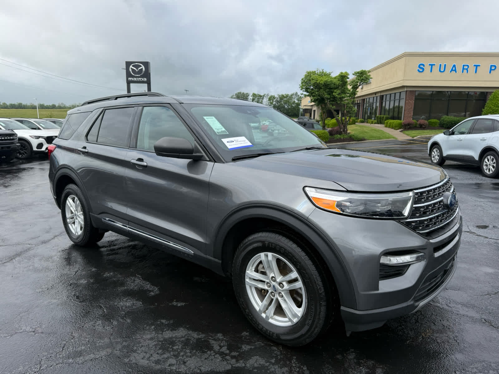 2023 Ford Explorer XLT 4WD's photo