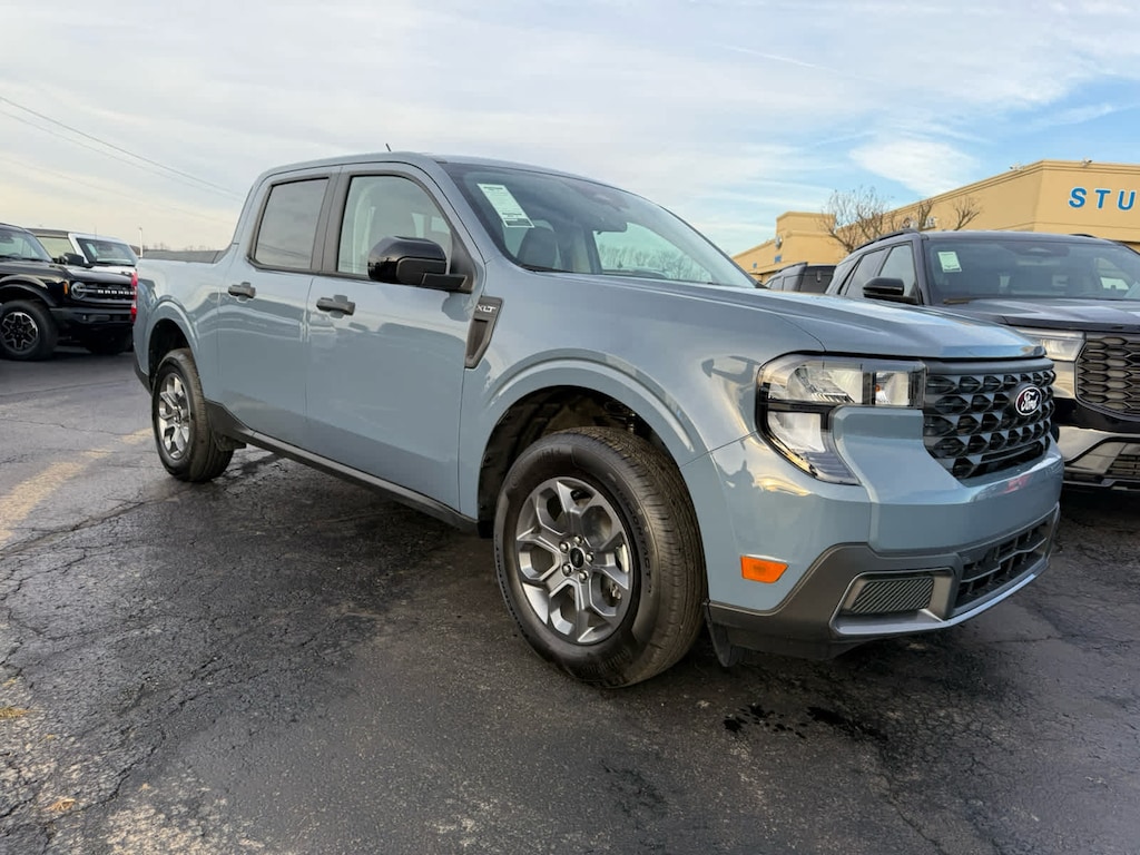 New 2025 Ford Maverick XLT AWD Supercrew Truck