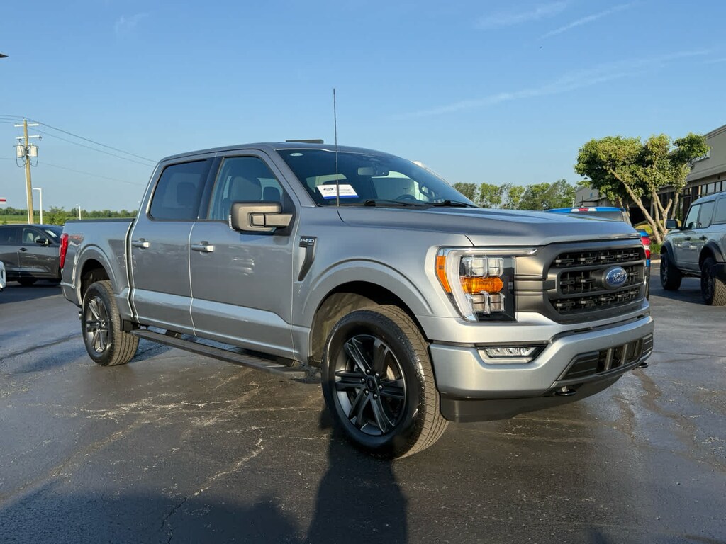 Used 2023 Ford F-150 XLT 4WD Supercrew 5.5 Box Truck