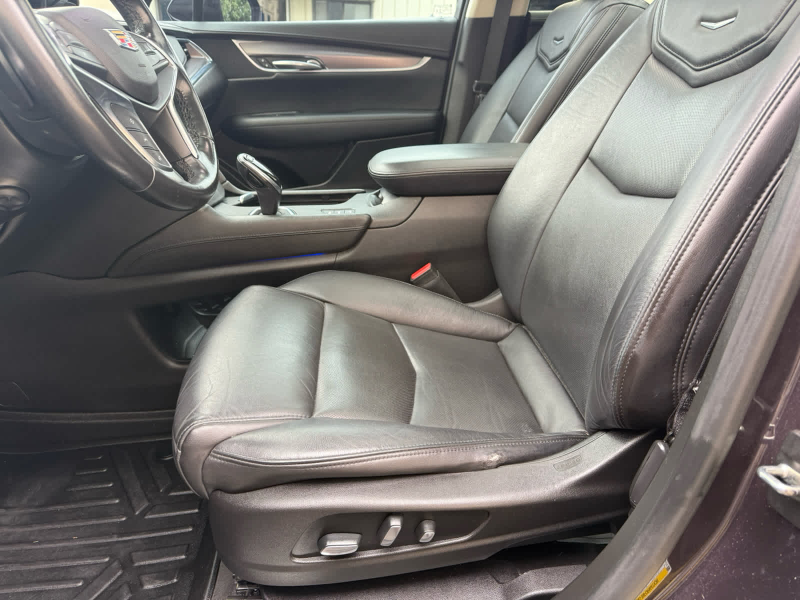 Used 2018 Cadillac XT5 Luxury AWD SUV