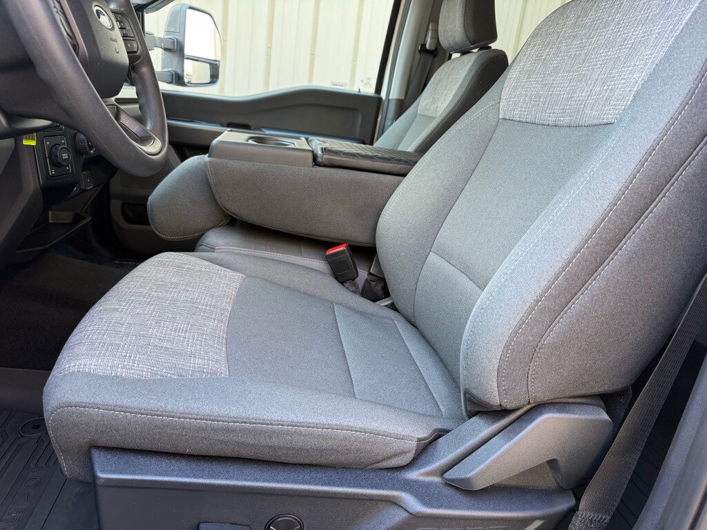 Used 2025 Ford F-250SD XLT Truck