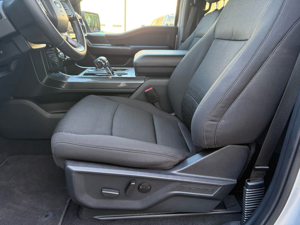 Used 2023 Ford F-150 XLT 4WD Supercrew 5.5 Box Truck