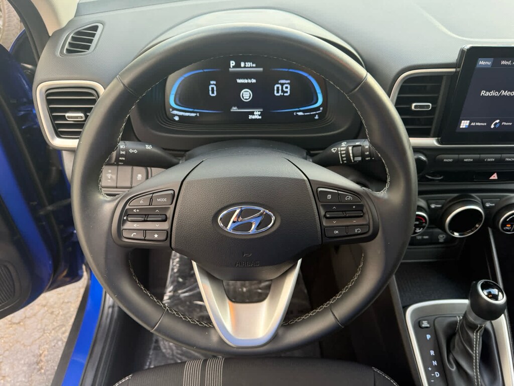 Used 2025 Hyundai Venue SEL SUV