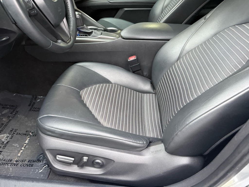 Used 2021 Toyota Camry SE Sedan