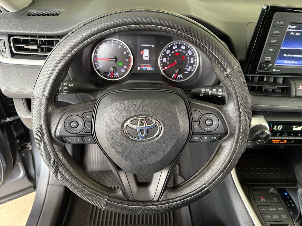 Used 2022 Toyota RAV4 XLE SUV
