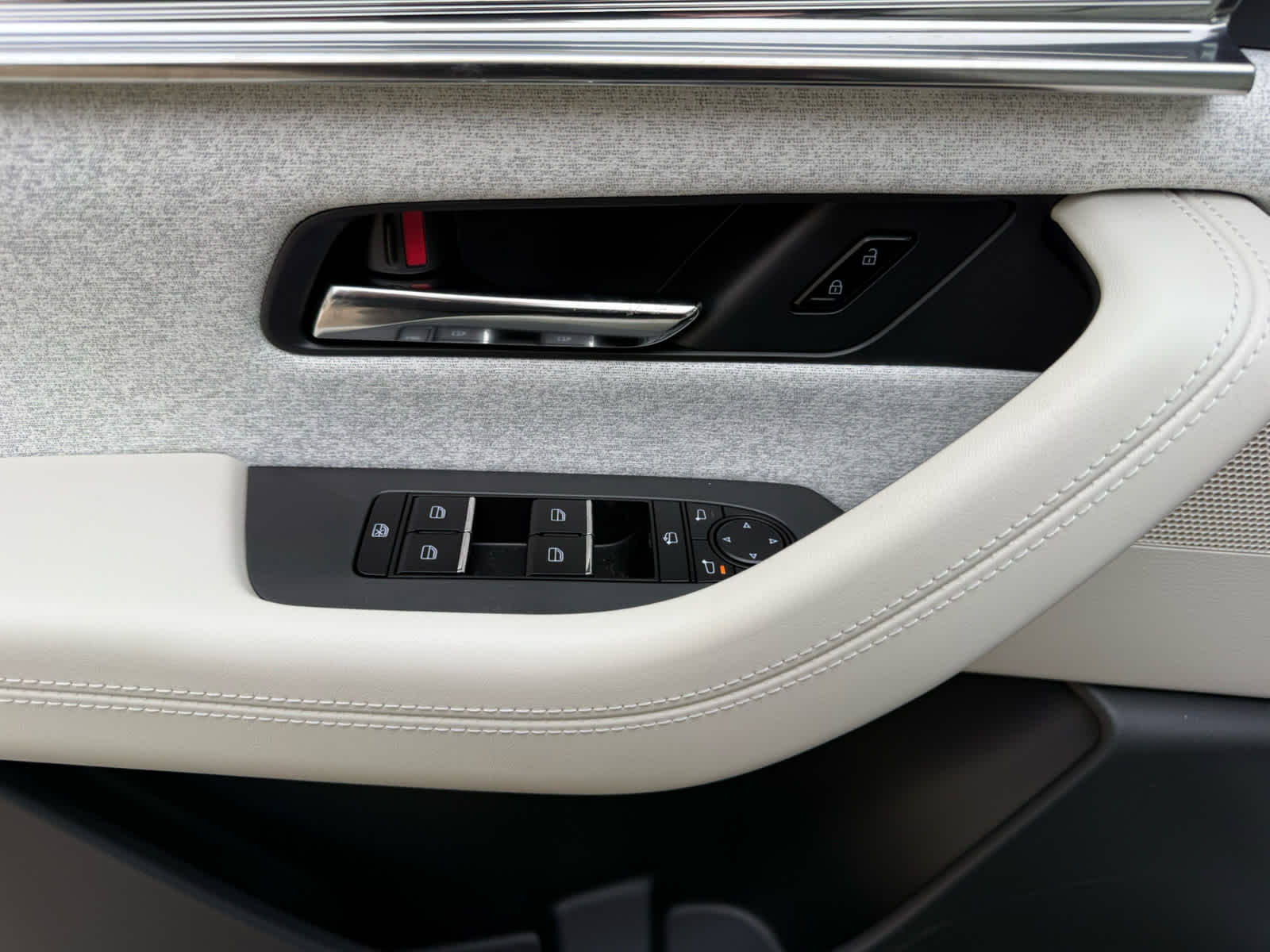 2026 Mazda CX-90 Premium Plus Package - Photo 18