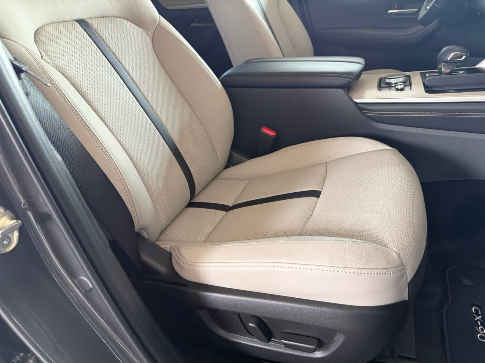 2026 Mazda CX-90 Preferred Package - Photo 10