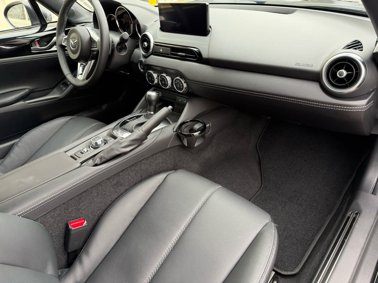2025 Mazda MX-5 Miata RF Grand Touring - Photo 9