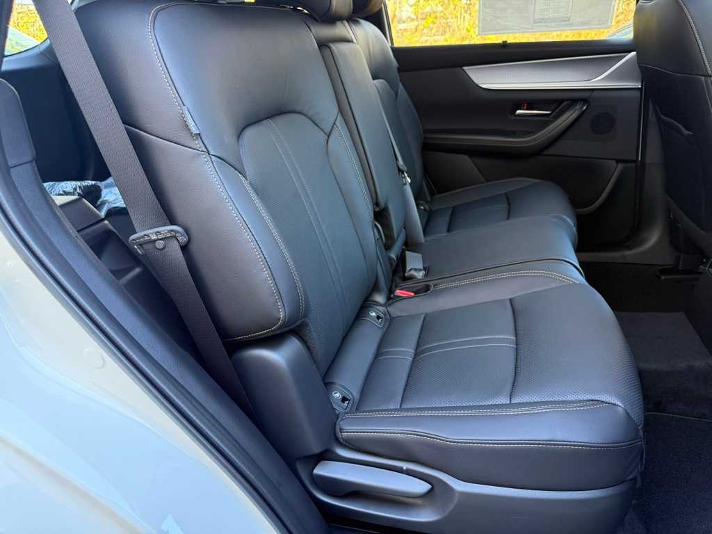 2026 Mazda CX-70 Premium Package - Photo 8