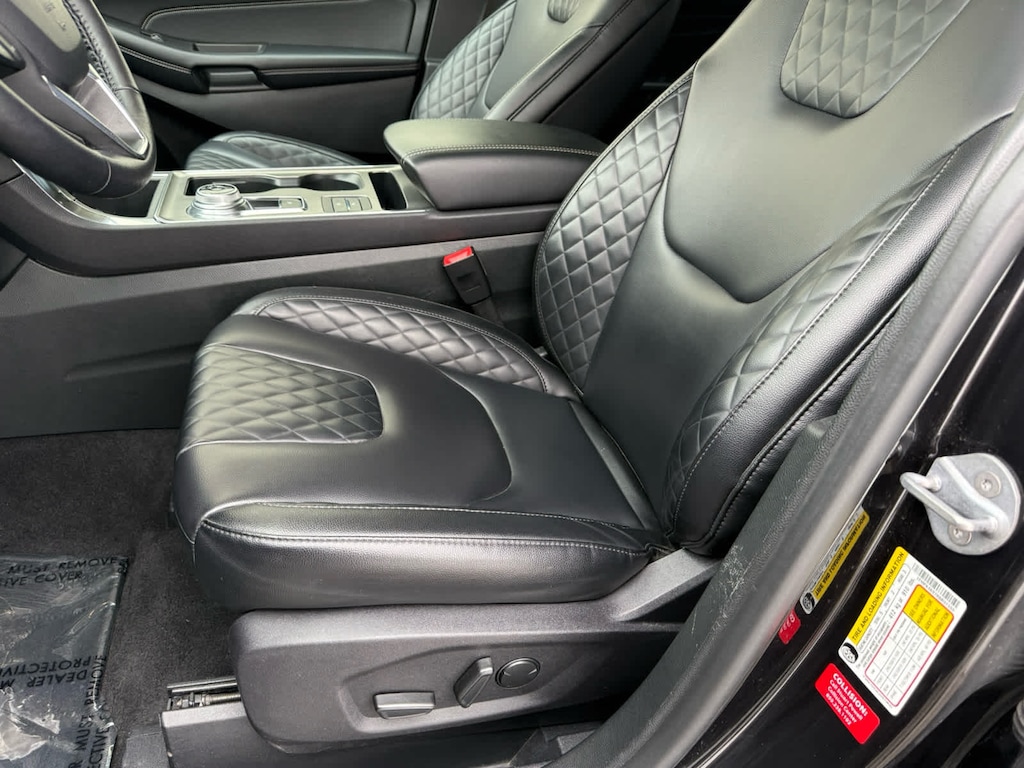 Used 2024 Ford Edge Titanium SUV