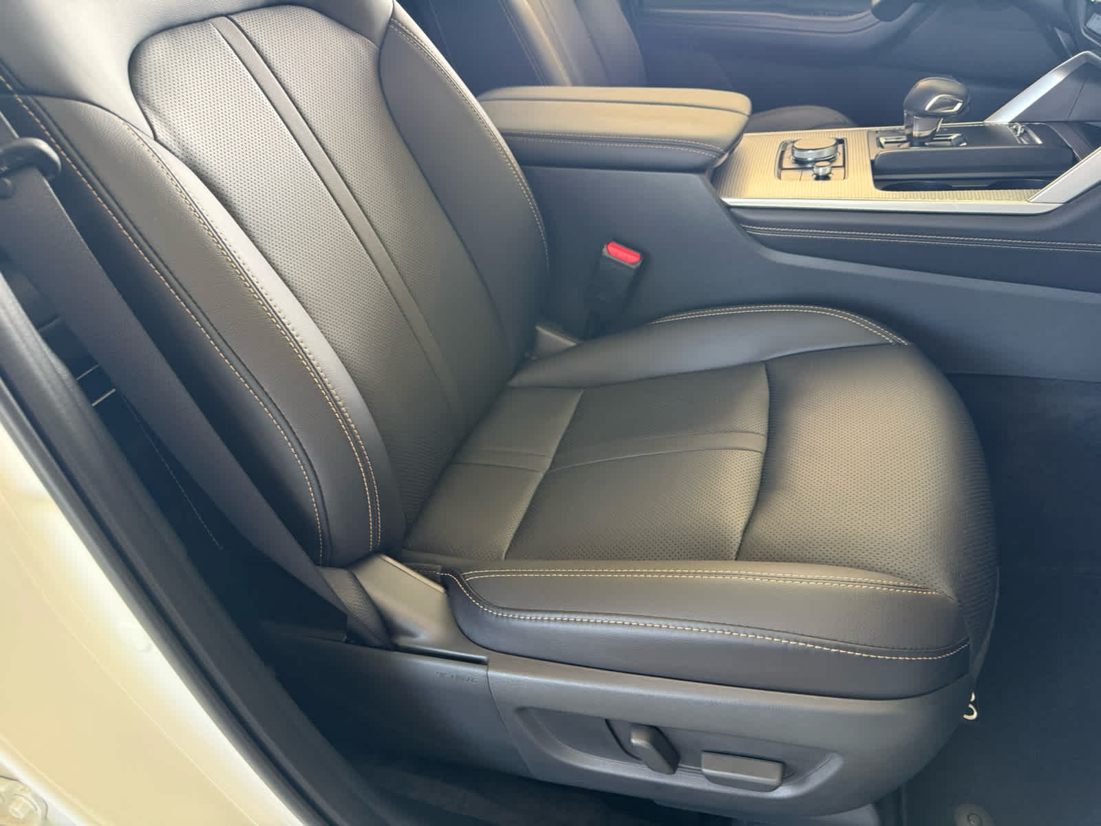 2026 Mazda CX-90 Premium Package - Photo 10