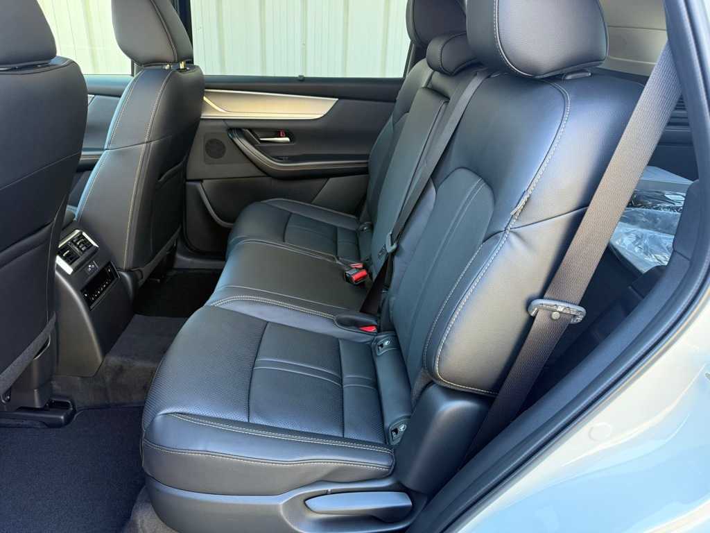 2026 Mazda CX-70 Premium Package - Photo 6
