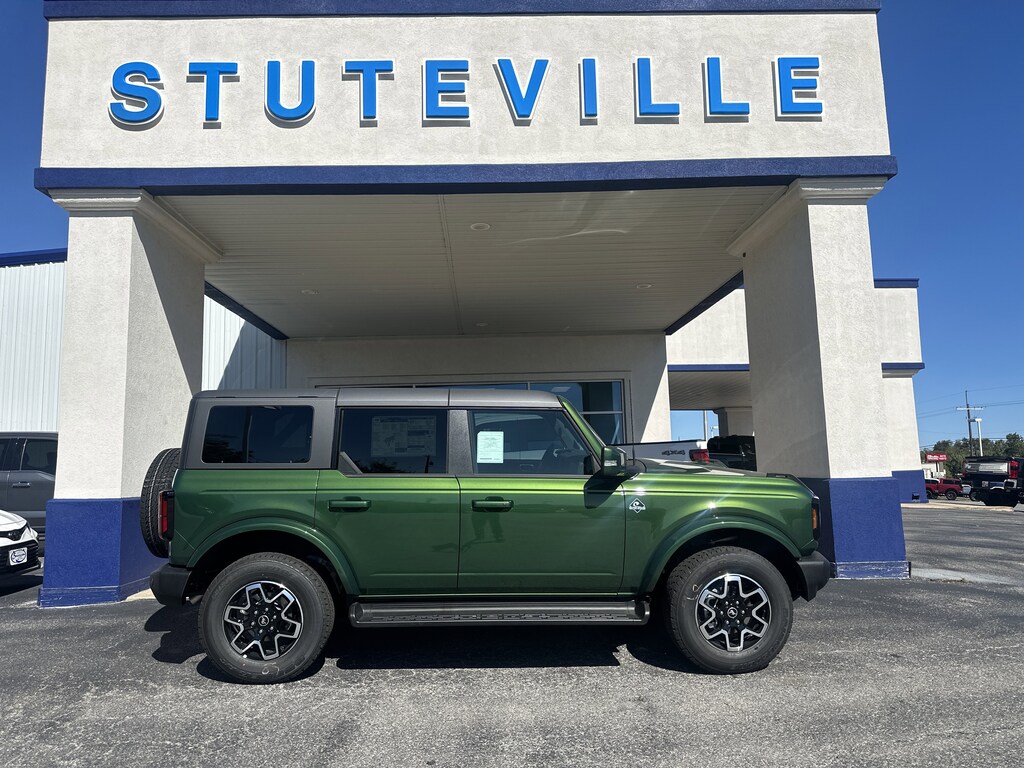 New 2025 Ford Bronco Outer Banks SUV