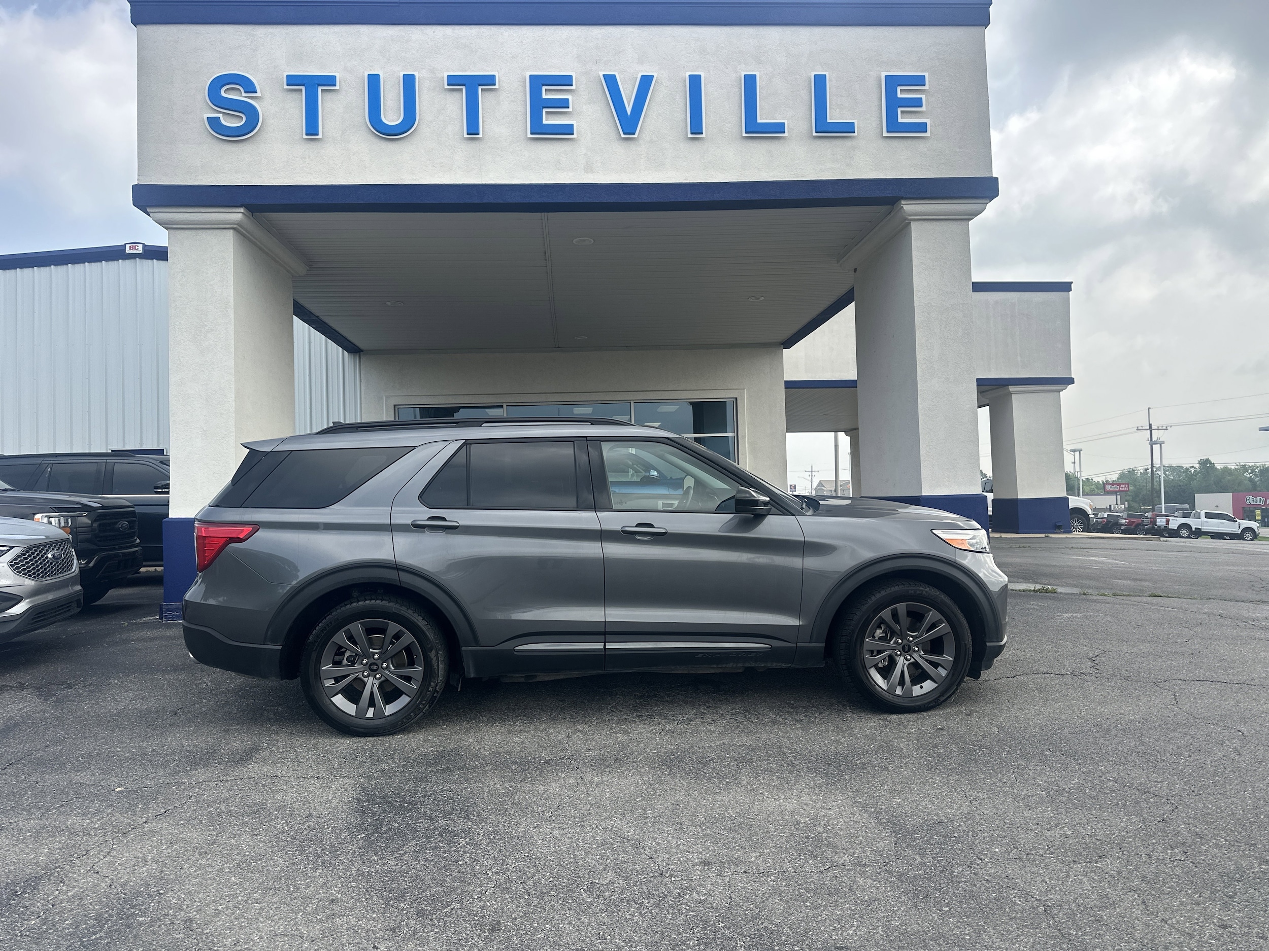 2022 Ford Explorer XLT RWD's photo