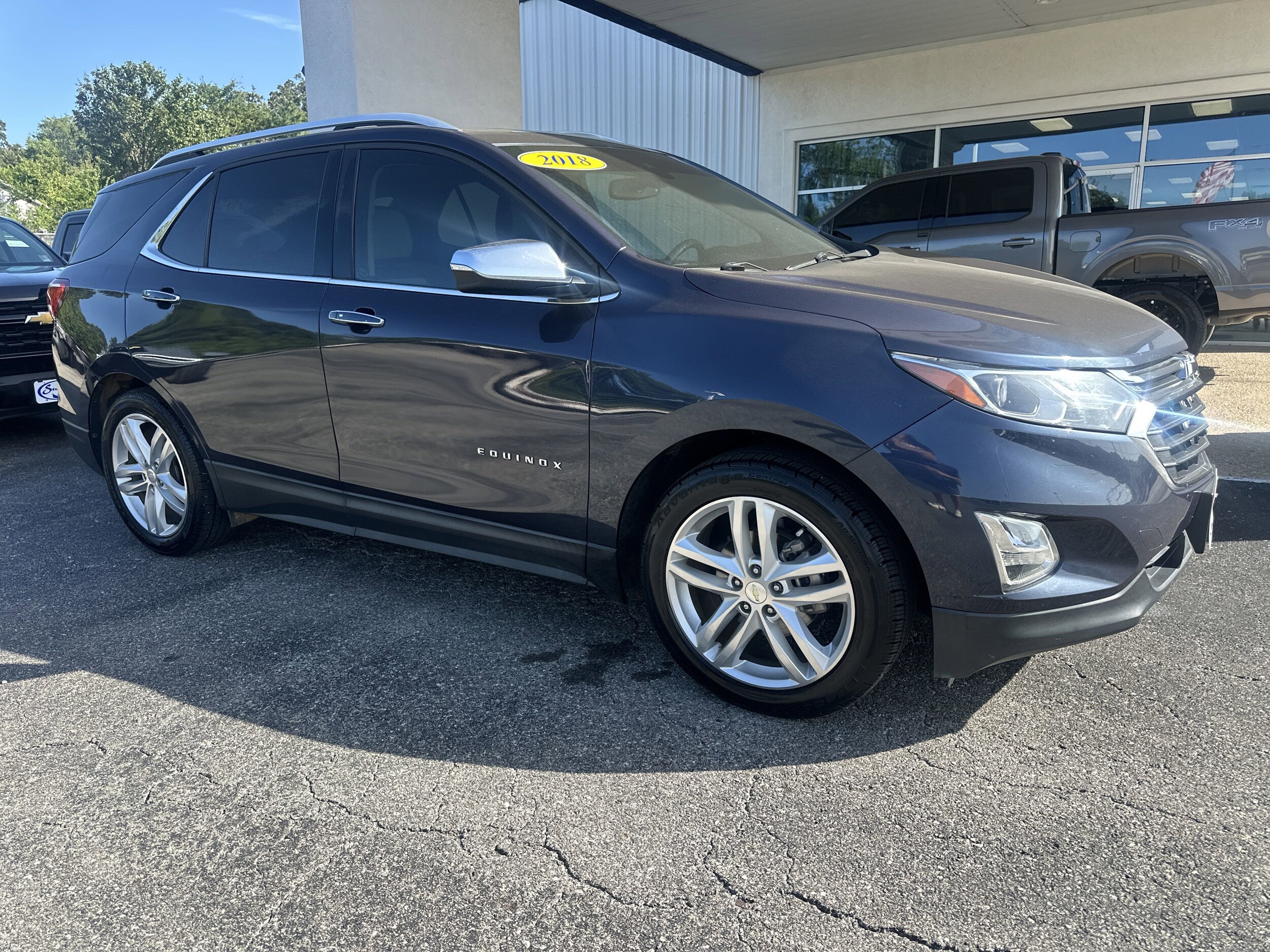Used 2018 Chevrolet Equinox Premier with VIN 3GNAXMEV9JS543957 for sale in Atoka, OK