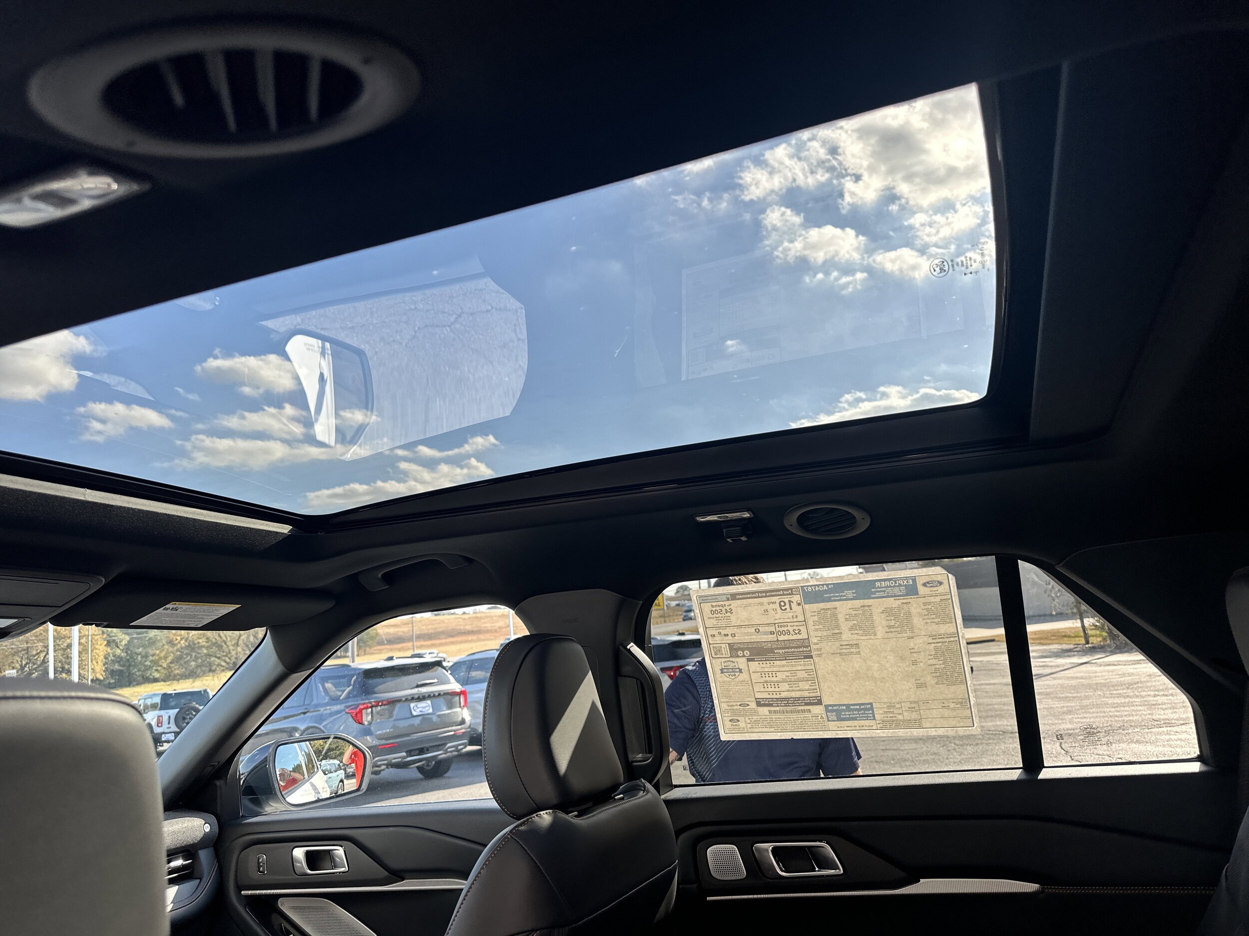 2026 Ford Explorer Tremor - Photo 25