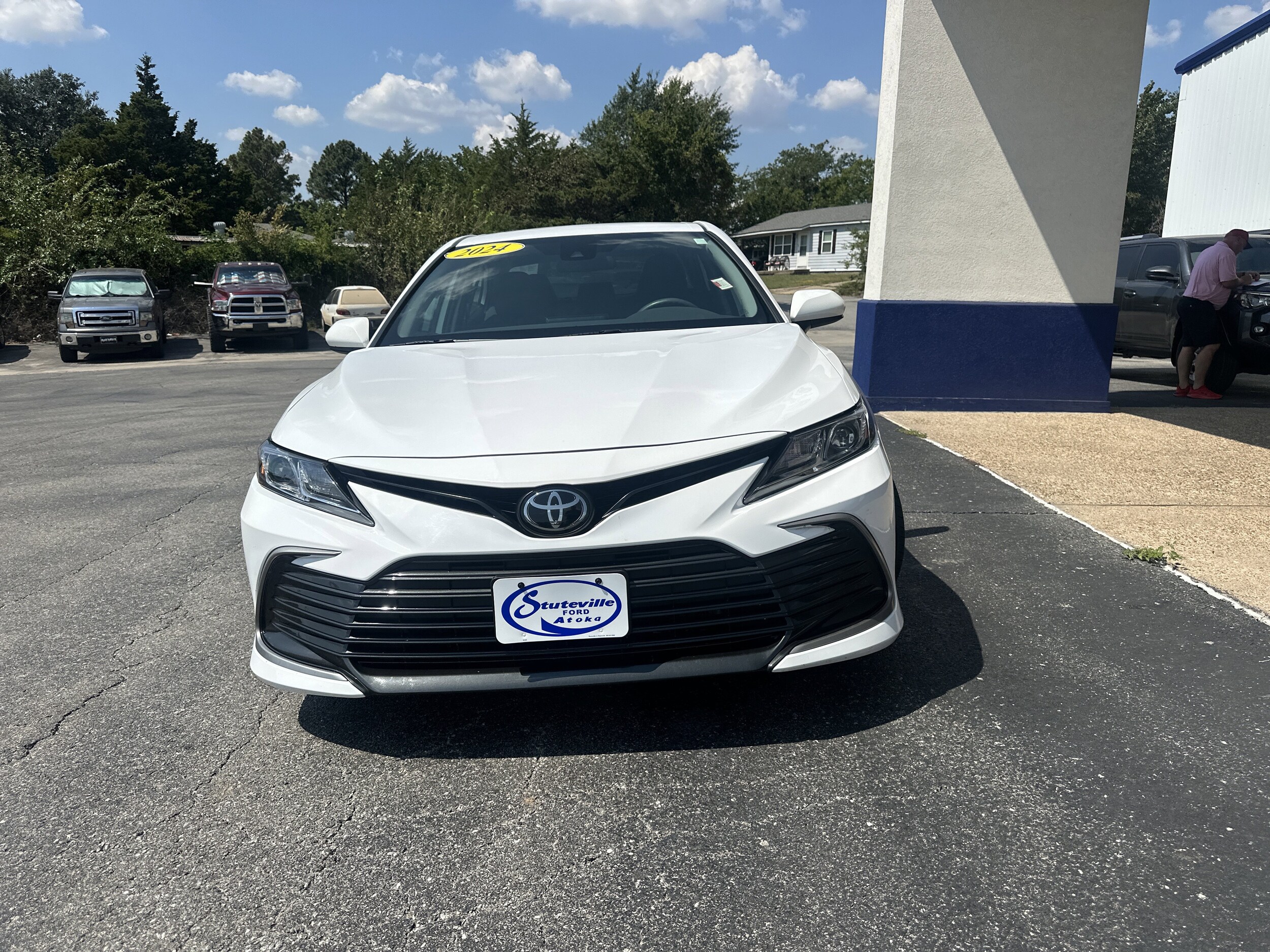 2024 Toyota Camry LE photo 2
