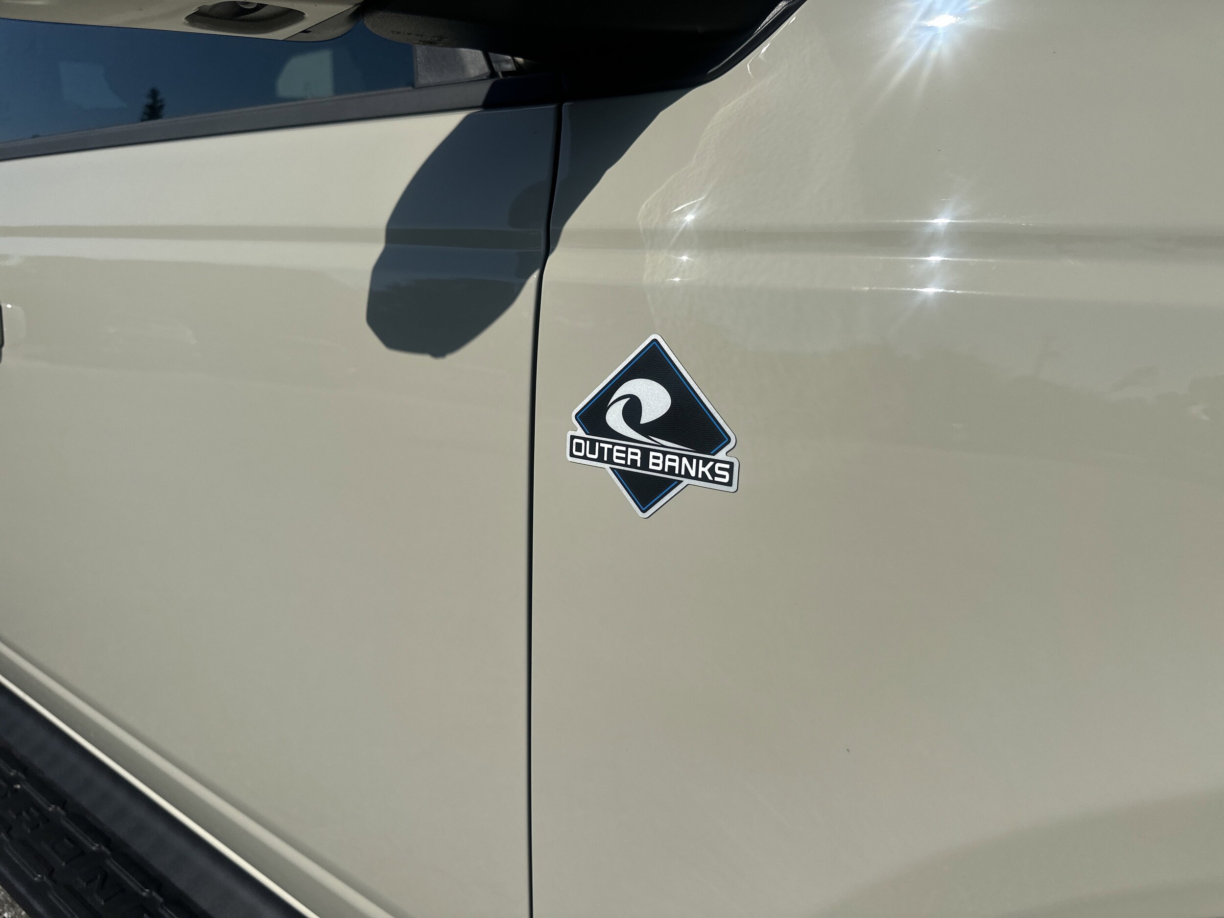 2025 Ford Bronco Outer Banks photo 2