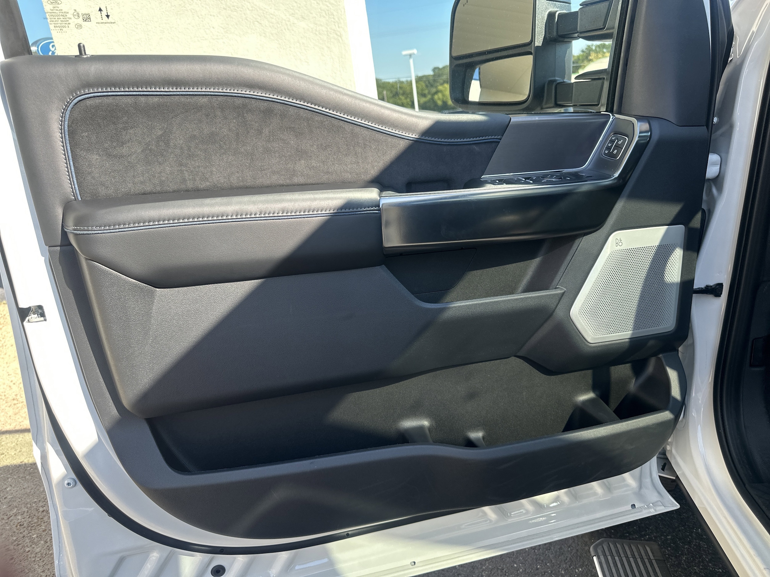 2026 Ford F-250 Super Duty Platinum - Photo 12