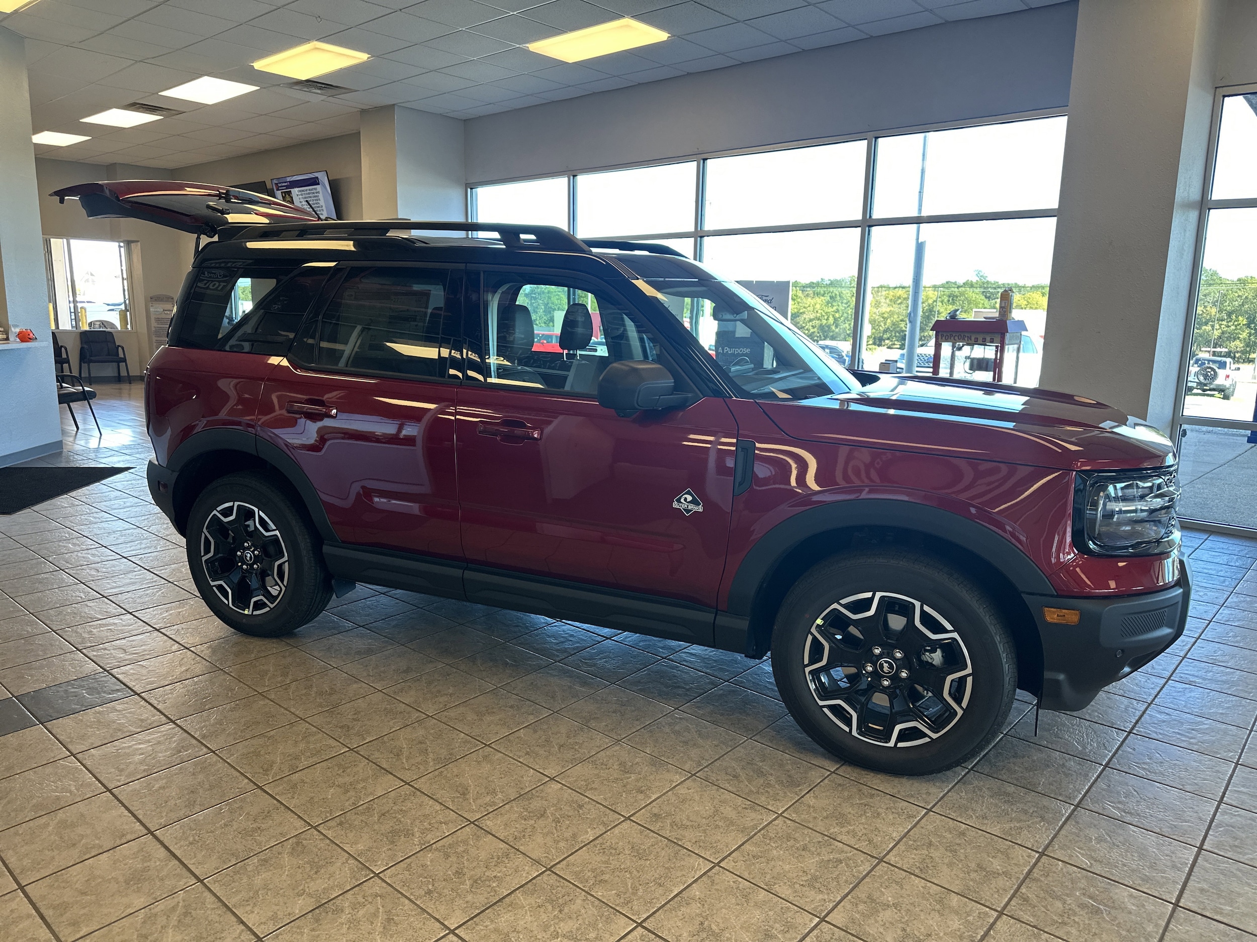 2025 Ford Bronco Sport Outer Banks's photo