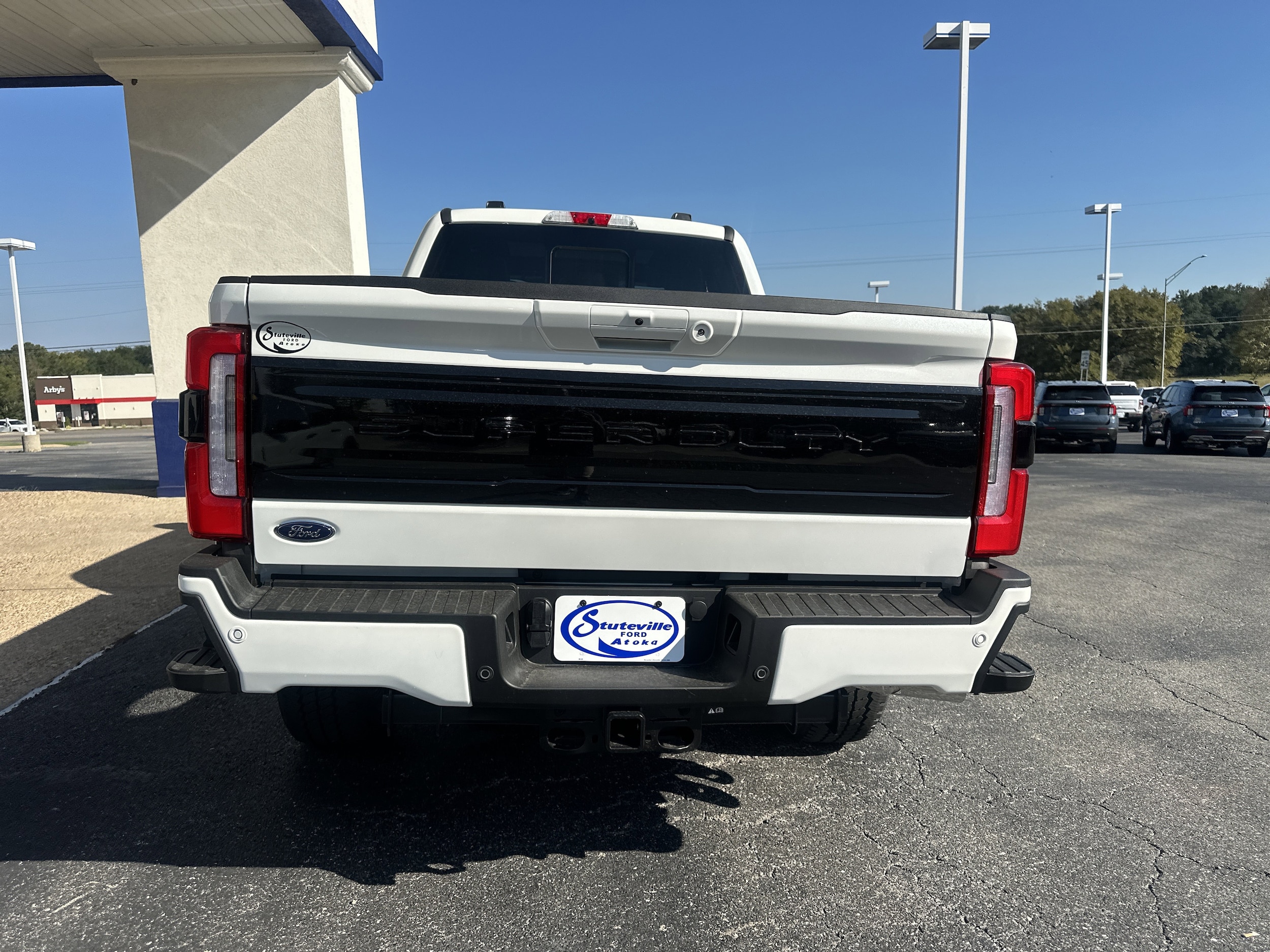 2026 Ford F-250 Super Duty Platinum - Photo 9