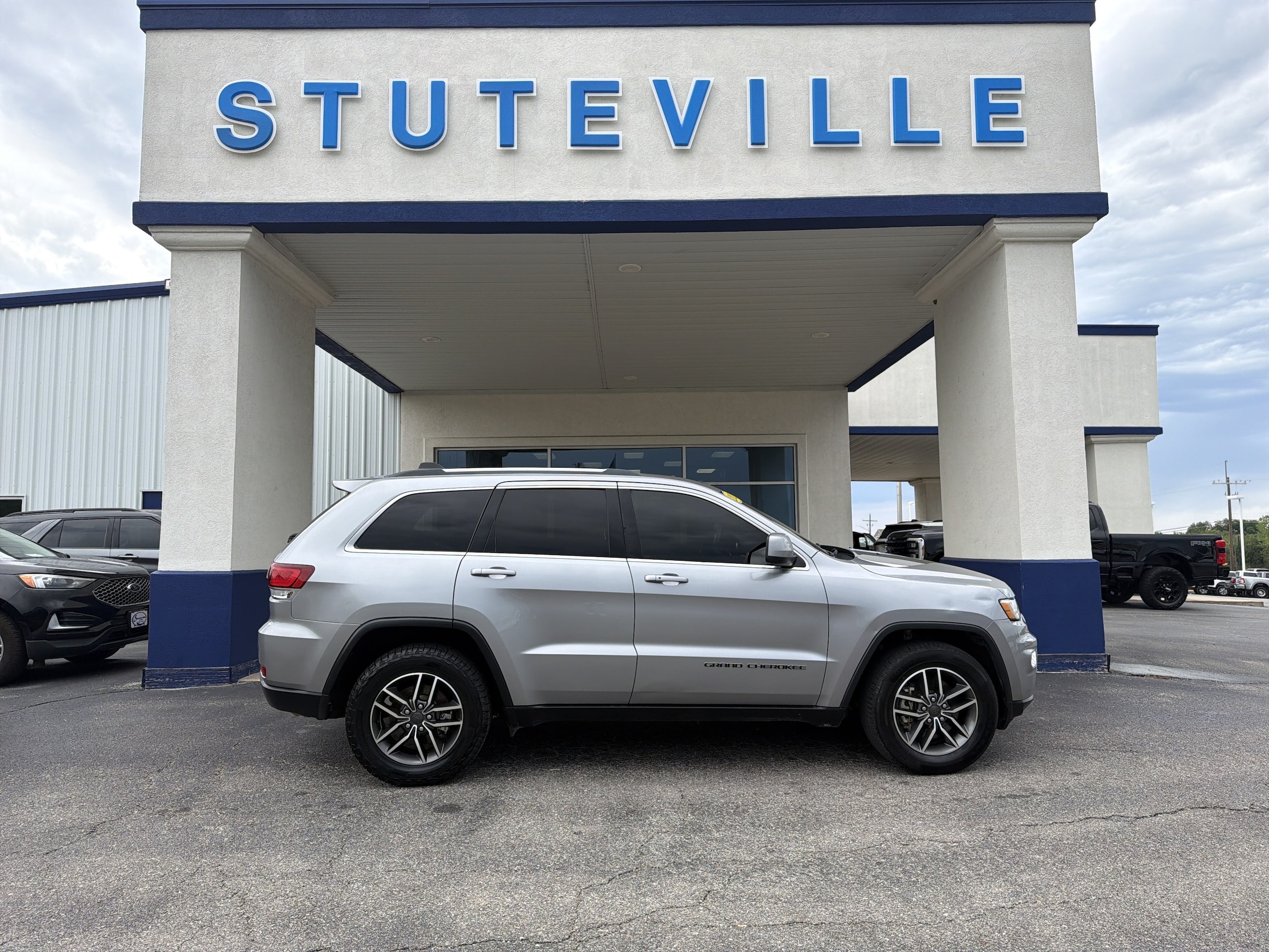 Used 2021 Jeep Grand Cherokee Laredo E with VIN 1C4RJEAG7MC538440 for sale in Atoka, OK