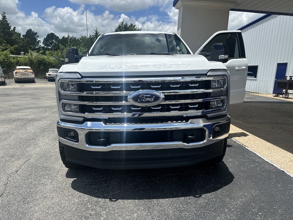 New 2025 Ford Super Duty F-250 SRW F-250 Lariat Truck Crew Cab