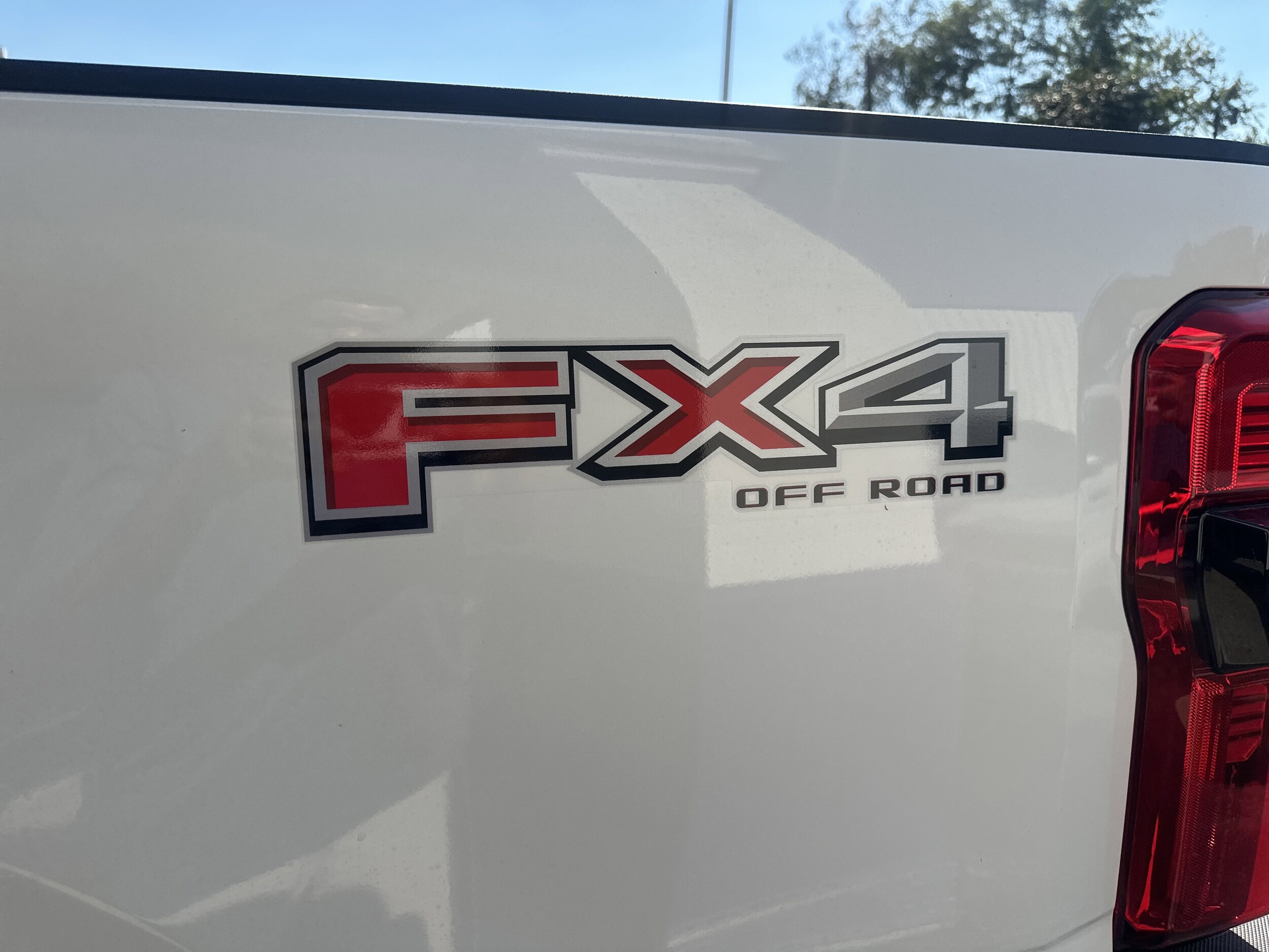 2026 Ford F-250 Super Duty Platinum - Photo 8