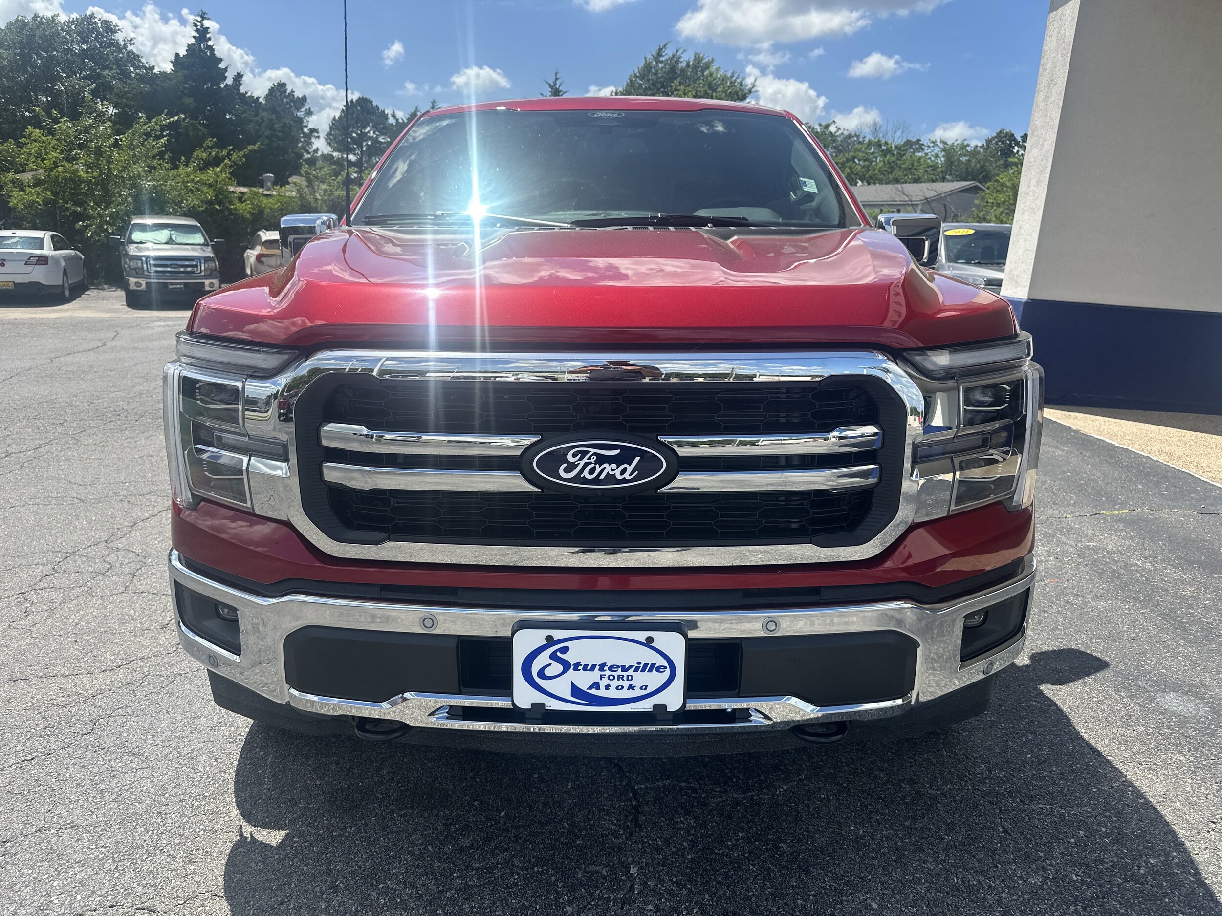 2025 Ford F-150 Lariat photo 3