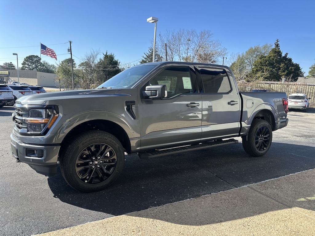 New 2025 Ford F-150 XLT Truck SuperCrew Cab