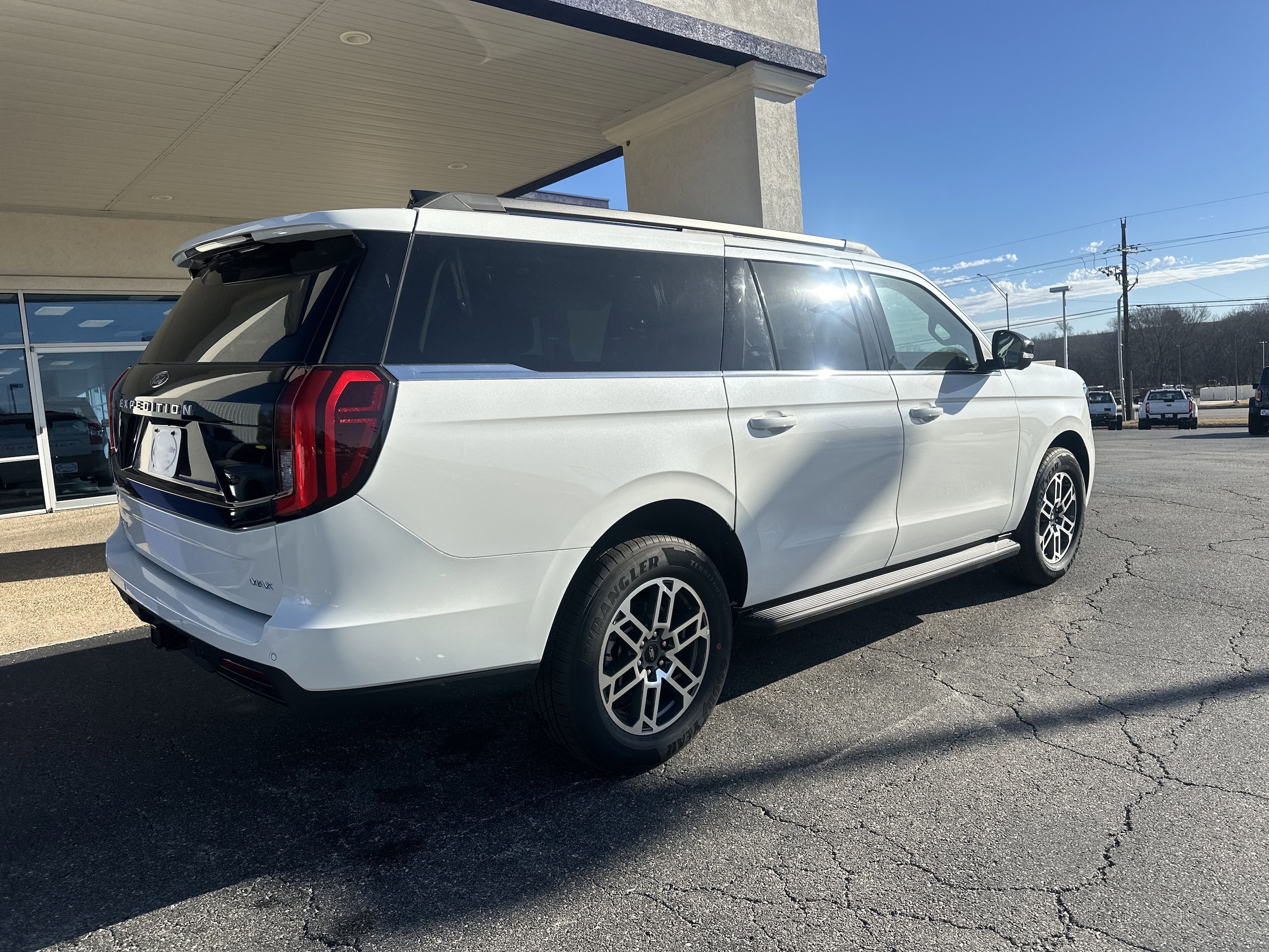 2026 Ford Expedition MAX Active - Photo 8