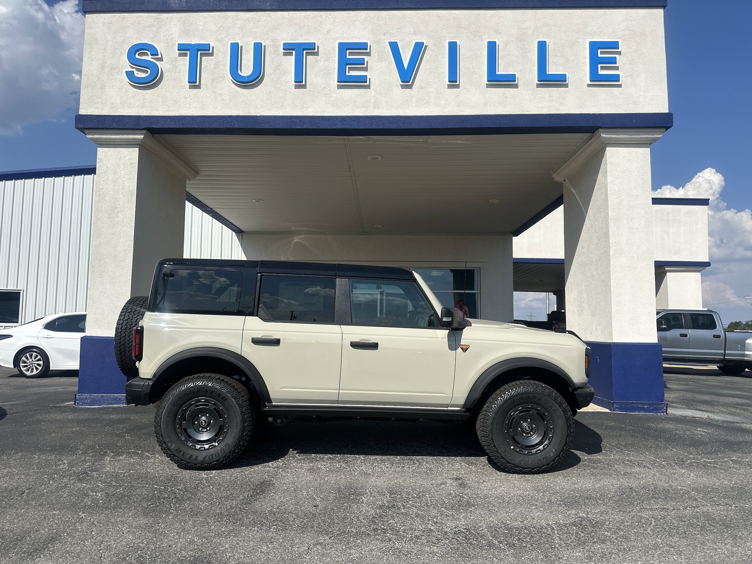2025 Ford Bronco 4-Door Badlands's photo